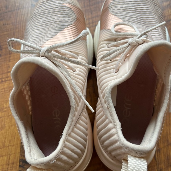 NIKE WOMEN'S AIR ZOOM SUPERREP - Picture 6 of 8